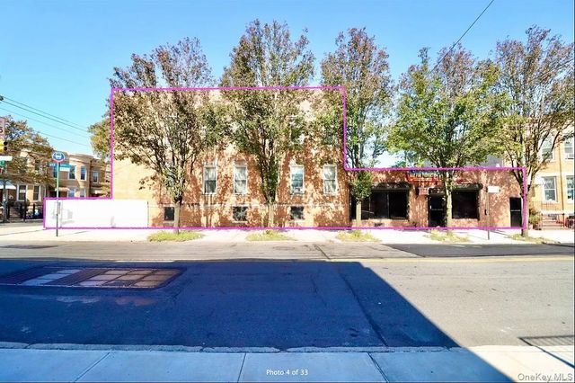 7529 62nd Street, Glendale, NY 11385