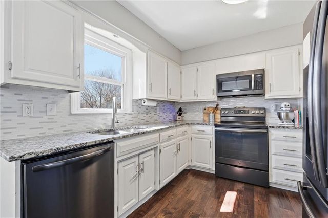 307 N Mesquite Street, Olathe, KS 66061