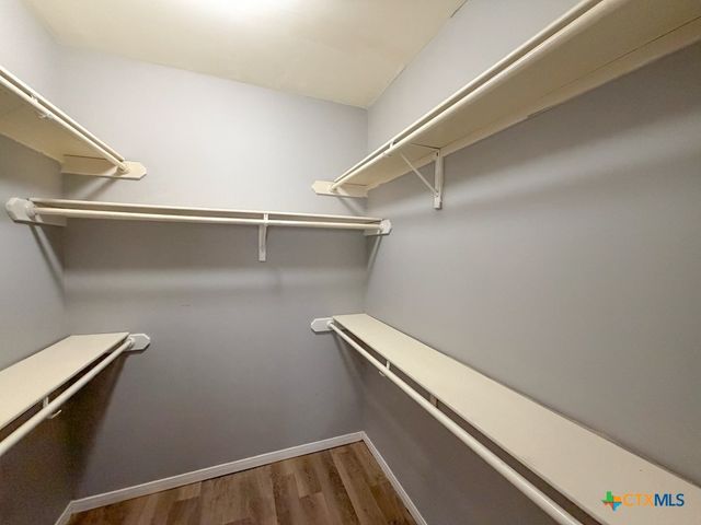 204 Windwood Lane, Victoria, TX 77904