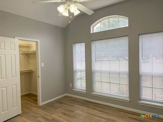 204 Windwood Lane, Victoria, TX 77904