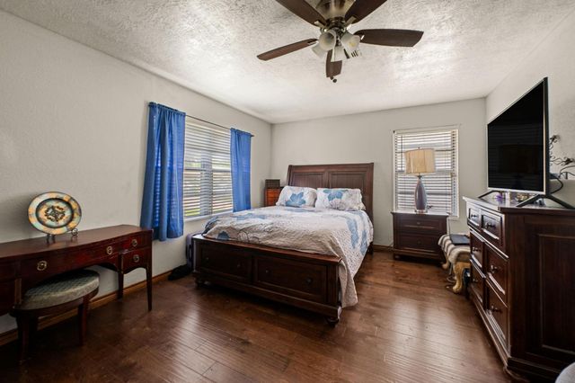 608 Alta Vista Drive, Pasadena, TX 77502