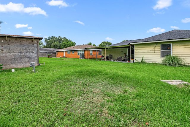 608 Alta Vista Drive, Pasadena, TX 77502