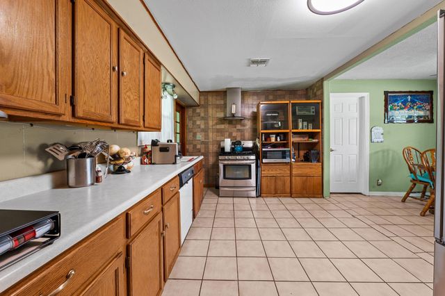 608 Alta Vista Drive, Pasadena, TX 77502