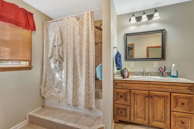 242 Union Ridge Rd, Wartrace, TN 37183