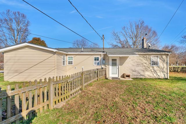 242 Union Ridge Rd, Wartrace, TN 37183