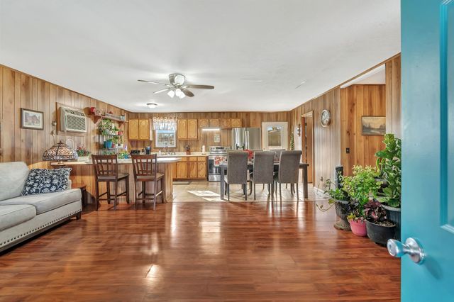 242 Union Ridge Rd, Wartrace, TN 37183