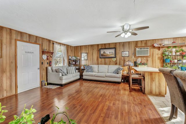 242 Union Ridge Rd, Wartrace, TN 37183