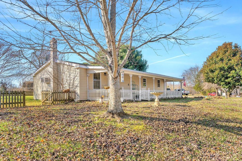 242 Union Ridge Rd, Wartrace, TN 37183