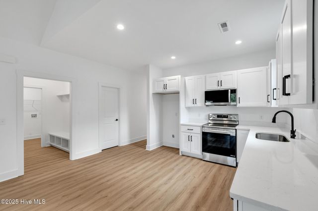 1134 Watts Landing Road, Hampstead, NC 28443