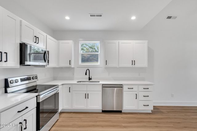 1134 Watts Landing Road, Hampstead, NC 28443