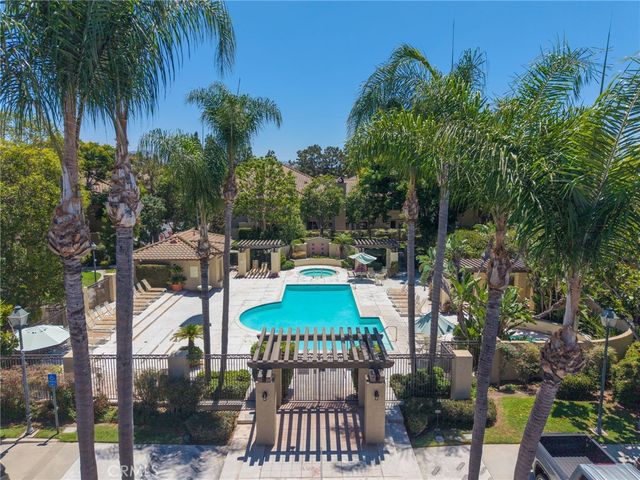 13445 Verona, Tustin, CA 92782