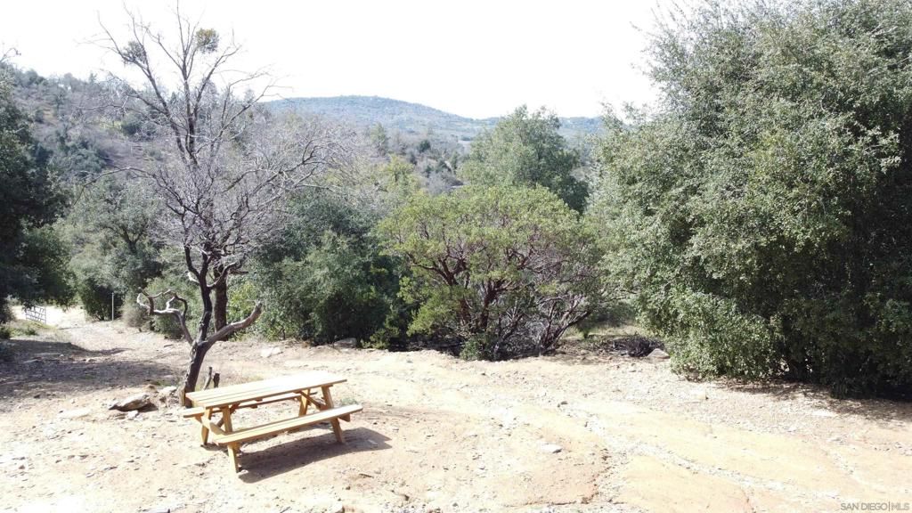 Image 8 of property listing at 2716 Payson Dr, Julian, CA 92036