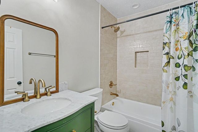 2134 Gemini Street, Houston, TX 77058