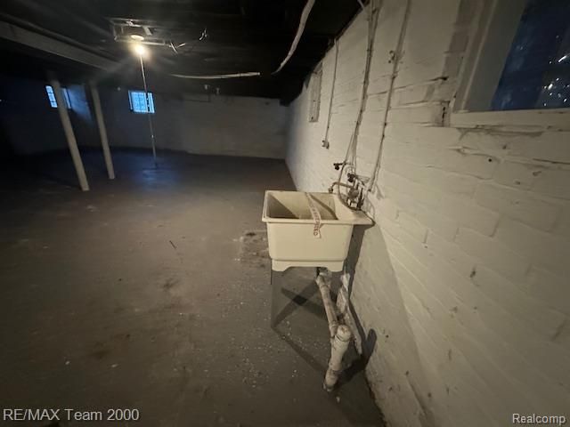 502 Harmon Street, Detroit, MI 48202