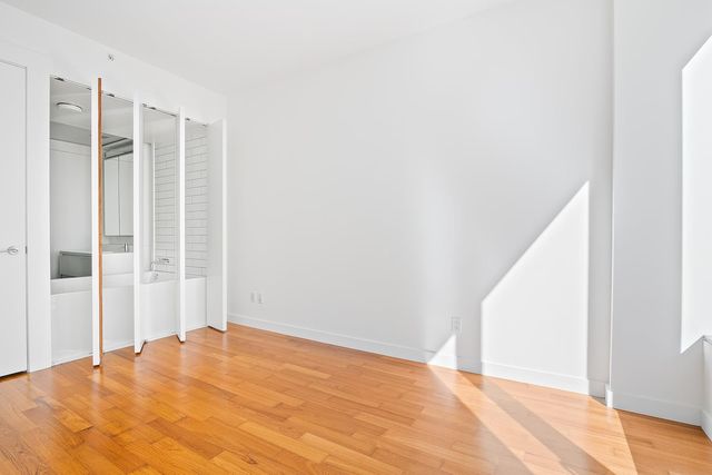 15 William St Apt 11F, New York City, NY 10005