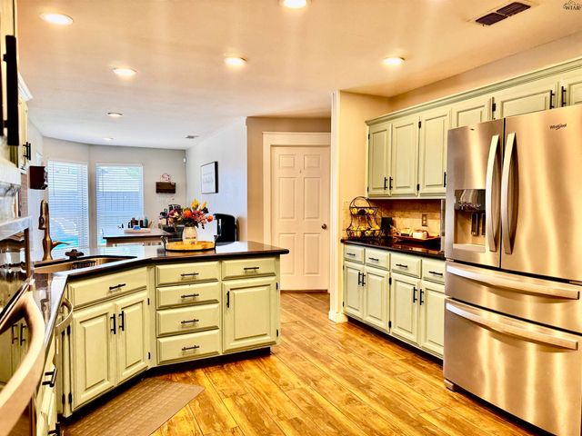 1106 PHEASANT LANE, Burkburnett, TX 76354