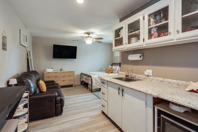 1106 PHEASANT LANE, Burkburnett, TX 76354