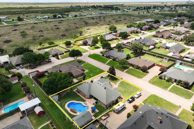 1106 PHEASANT LANE, Burkburnett, TX 76354