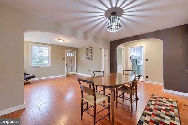 120 LANCASTER AVE, Strasburg, PA 17579