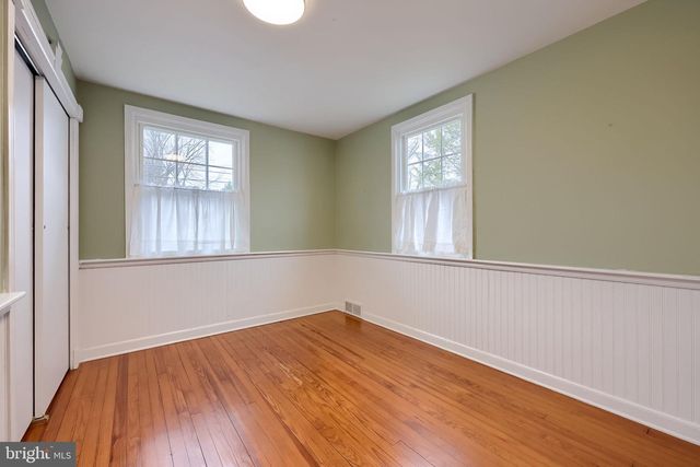 120 LANCASTER AVE, Strasburg, PA 17579