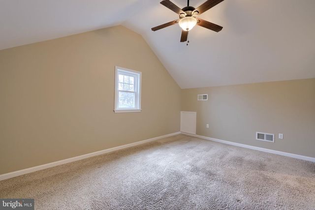 120 LANCASTER AVE, Strasburg, PA 17579