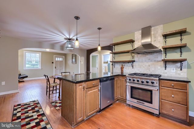 120 LANCASTER AVE, Strasburg, PA 17579