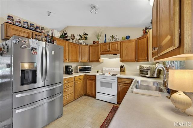 586 Monty View, Washington, MO 63090