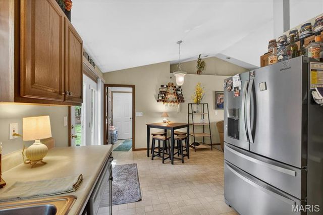 586 Monty View, Washington, MO 63090