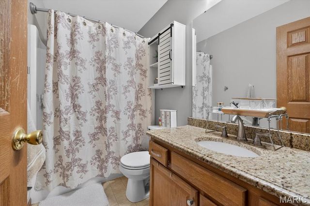 586 Monty View, Washington, MO 63090