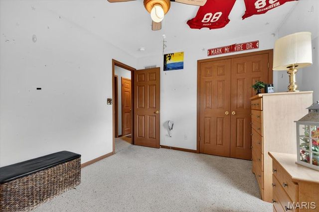 586 Monty View, Washington, MO 63090