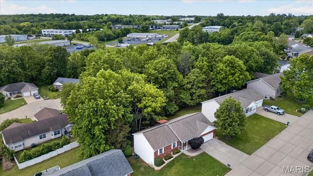586 Monty View, Washington, MO 63090