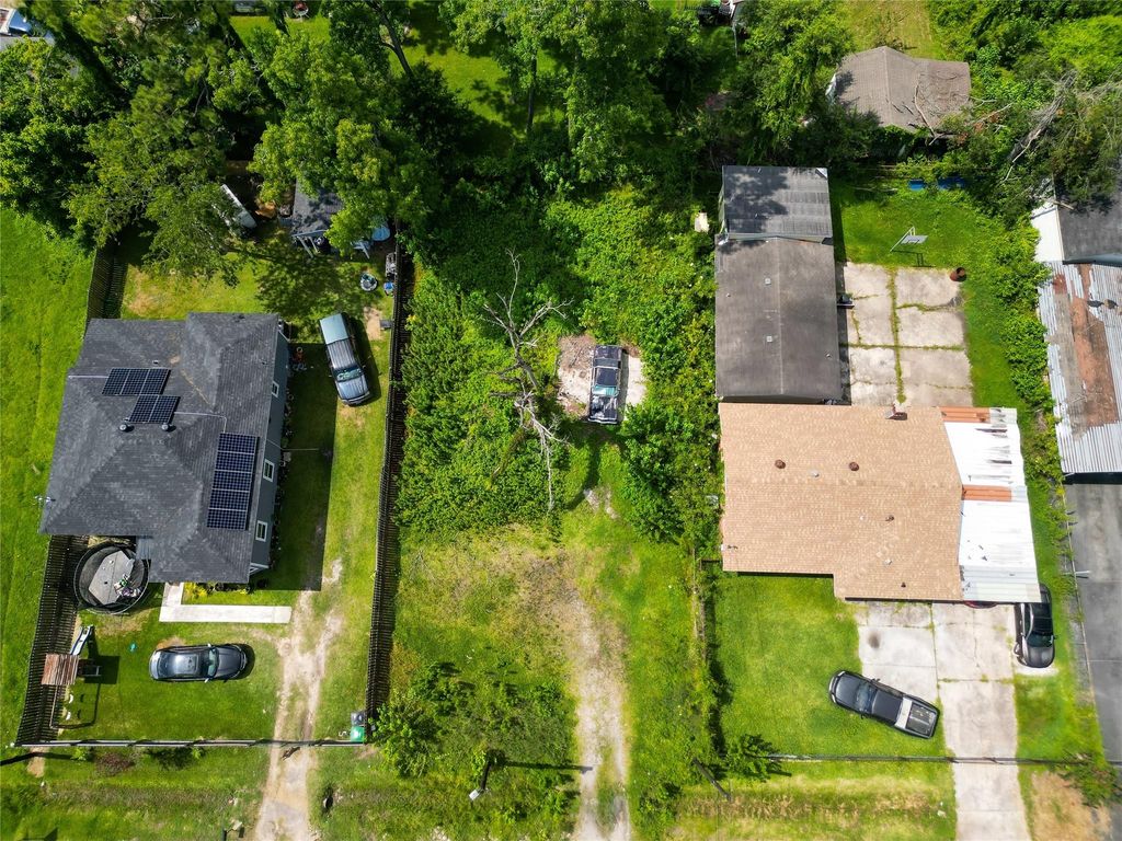 8322 Carolwood Drive, Houston, TX 77028