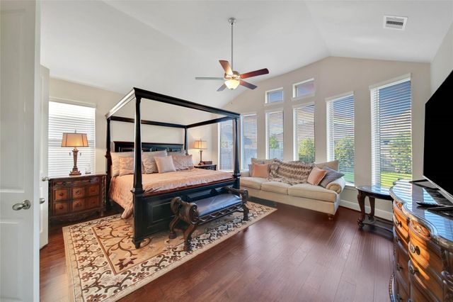 15527 Salmon Springs Drive, Conroe, TX 77302