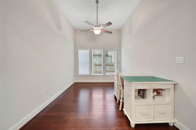 15527 Salmon Springs Drive, Conroe, TX 77302