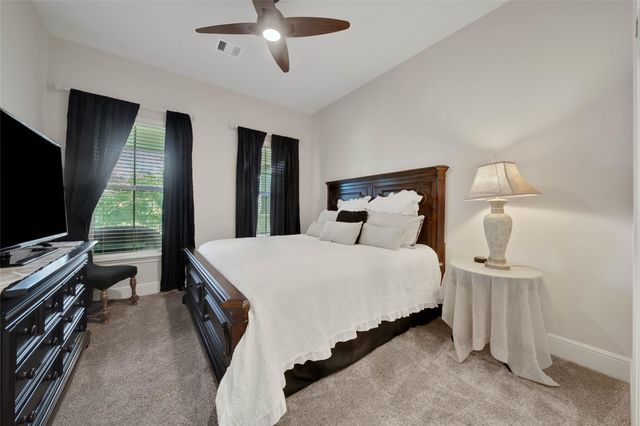 15527 Salmon Springs Drive, Conroe, TX 77302