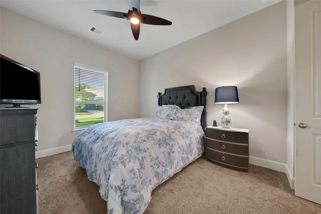 15527 Salmon Springs Drive, Conroe, TX 77302