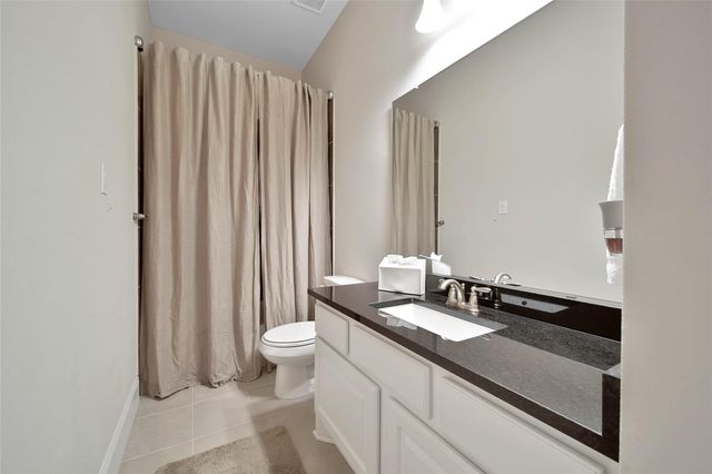 15527 Salmon Springs Drive, Conroe, TX 77302