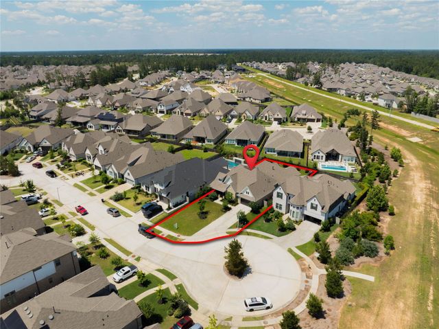 15527 Salmon Springs Drive, Conroe, TX 77302