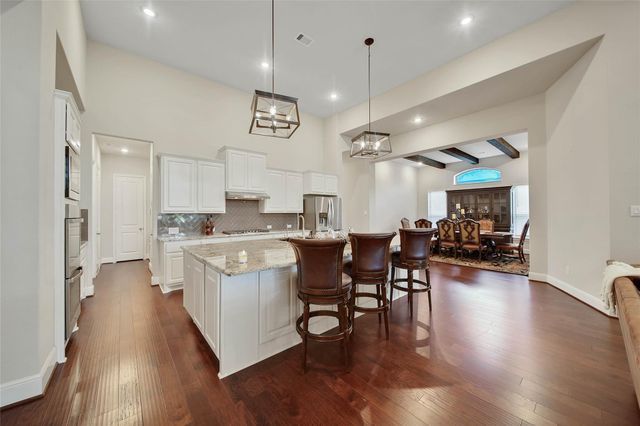 15527 Salmon Springs Drive, Conroe, TX 77302
