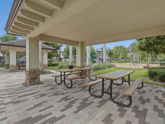 9448 MERE PARKWAY, Orlando, FL 32832