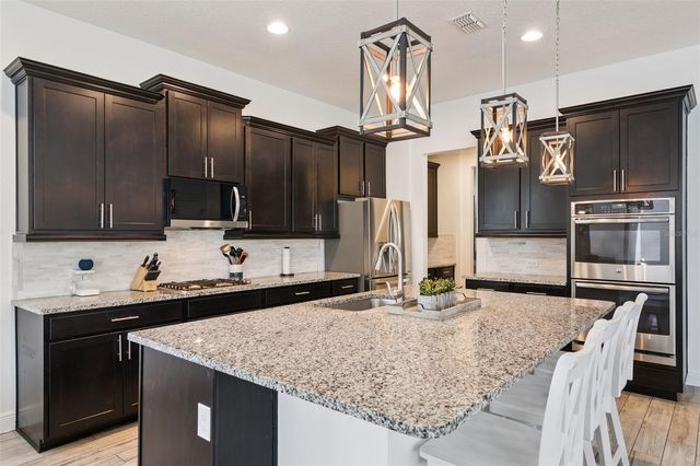 7212 DESERT MANDARIN STREET, Winter Garden, FL 34787