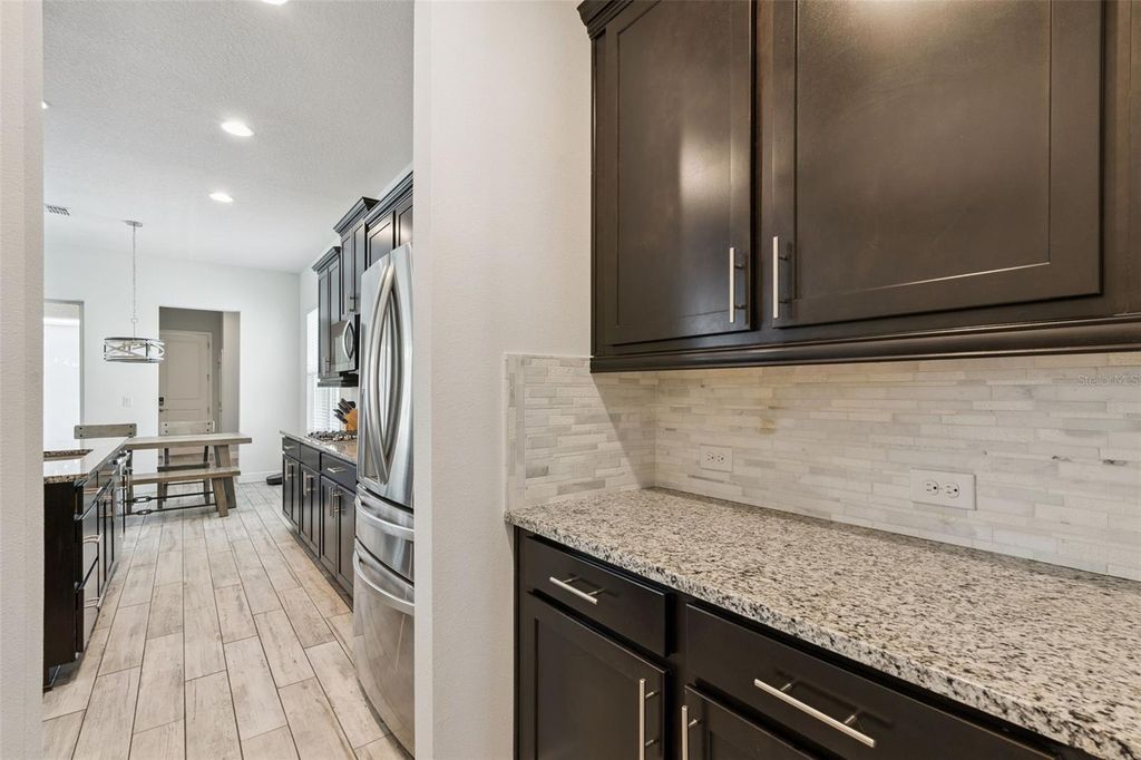 Image 12 of property listing at 7212 DESERT MANDARIN STREET, Winter Garden, FL 34787