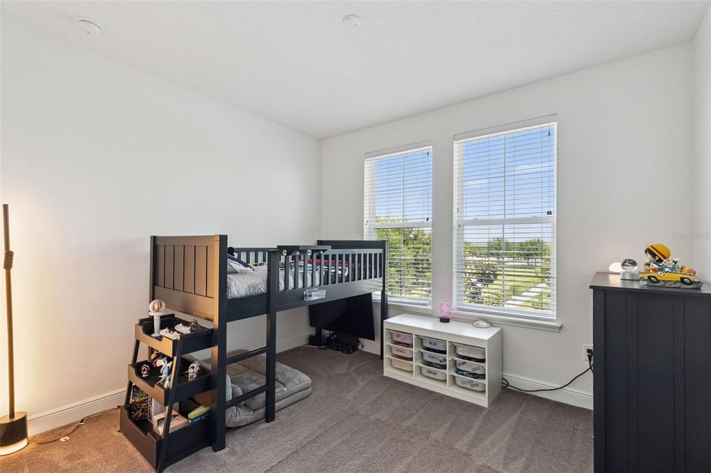 Image 24 of property listing at 7212 DESERT MANDARIN STREET, Winter Garden, FL 34787