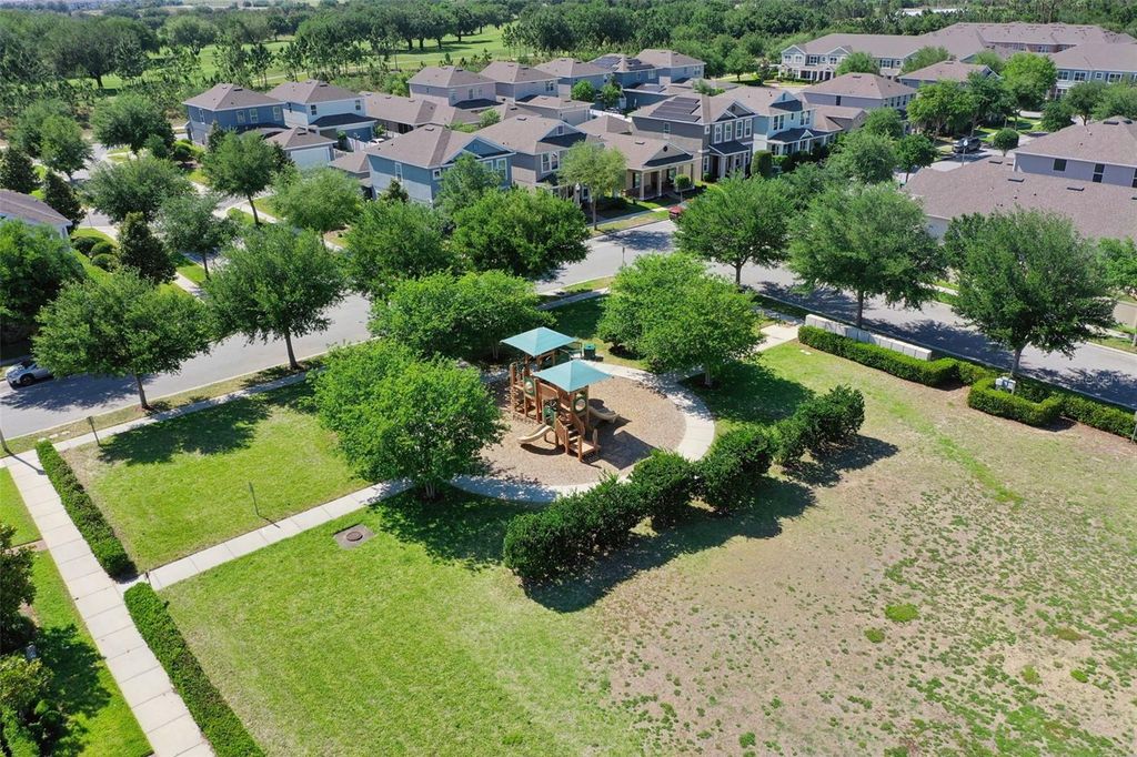 Image 37 of property listing at 7212 DESERT MANDARIN STREET, Winter Garden, FL 34787