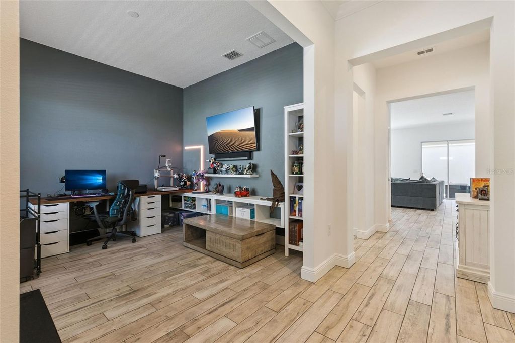 Image 8 of property listing at 7212 DESERT MANDARIN STREET, Winter Garden, FL 34787