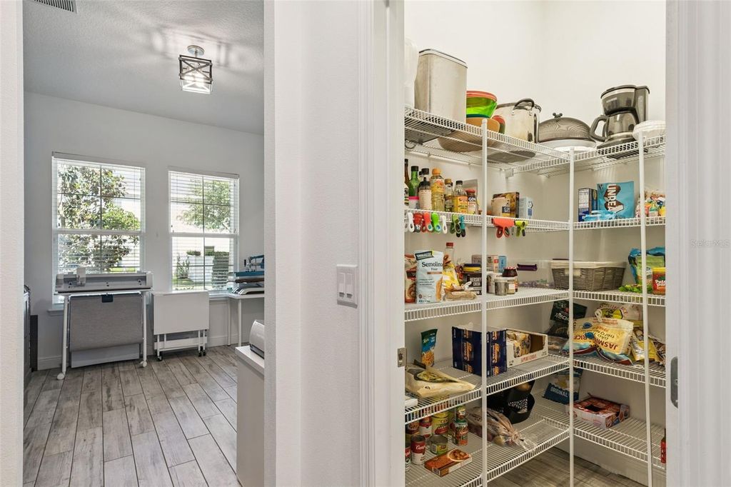 Image 10 of property listing at 7212 DESERT MANDARIN STREET, Winter Garden, FL 34787