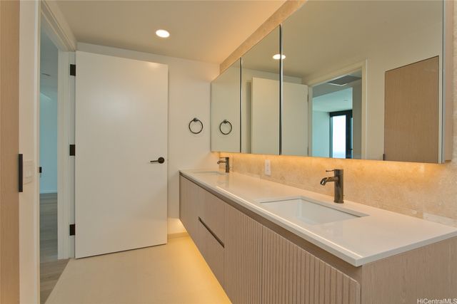 333 Ward Avenue 3706, Honolulu, HI 96814