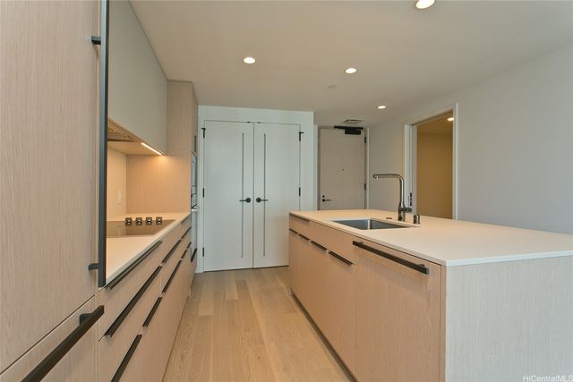 333 Ward Avenue 3706, Honolulu, HI 96814