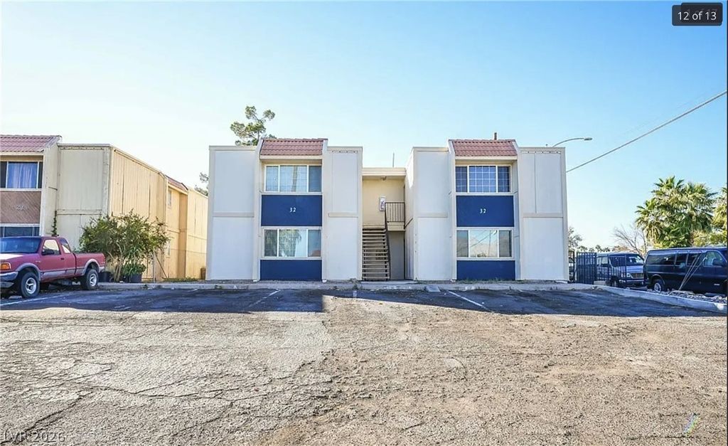32 Gold Bar Court, Las Vegas, NV 89110 — exterior