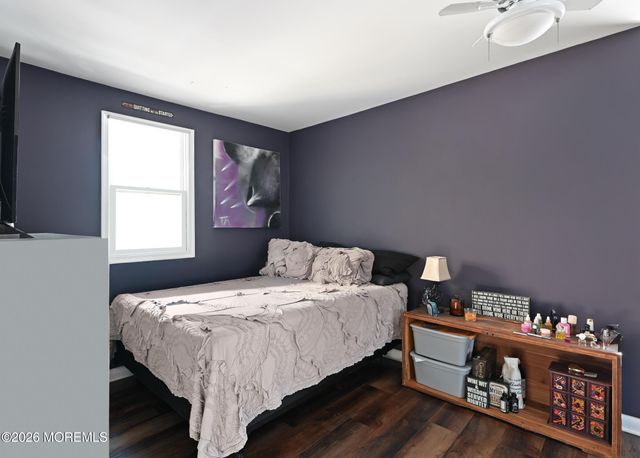 12 Thompson Avenue, Leonardo, NJ 07737